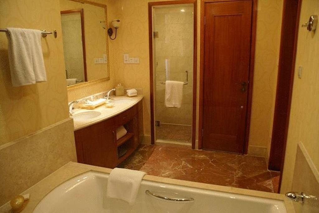 New Century Grand Hotel Kajfeng Kültér fotó